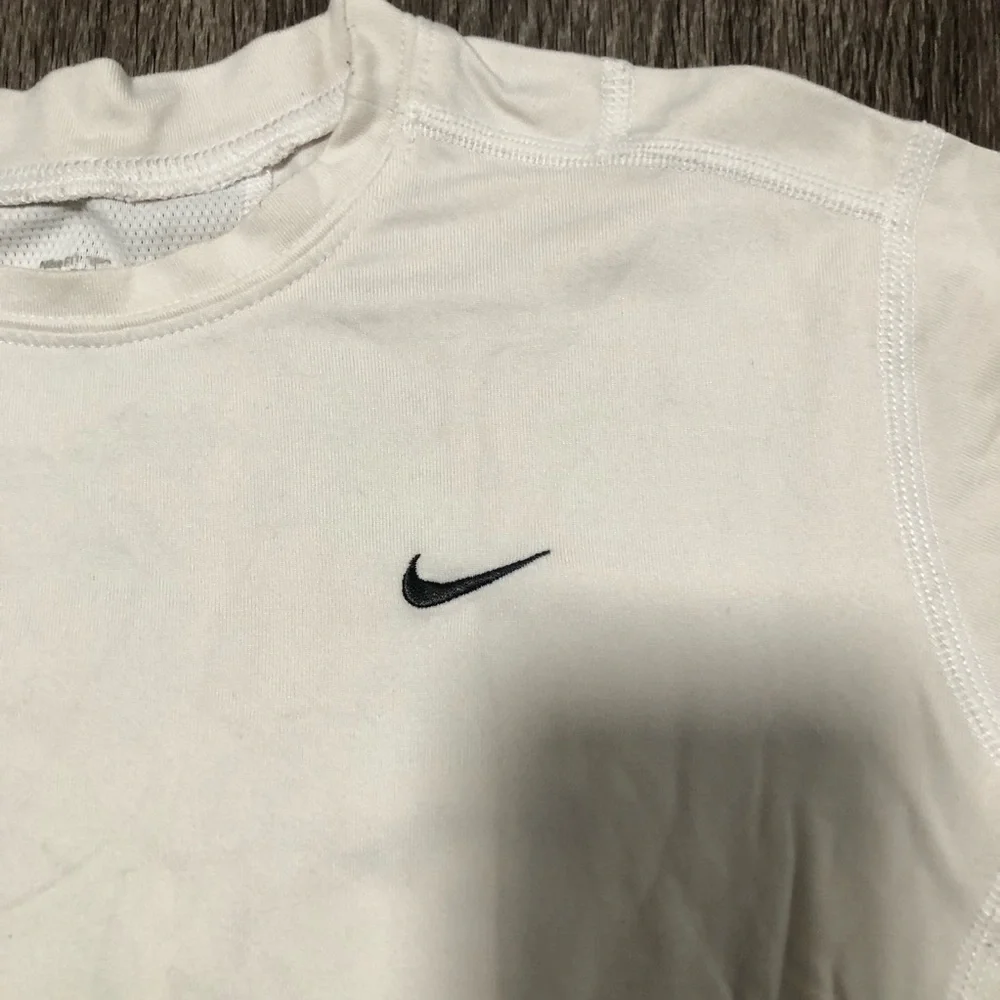 Nike Pro Dri-FIT T-shirt - Cream and White, S (4-6)